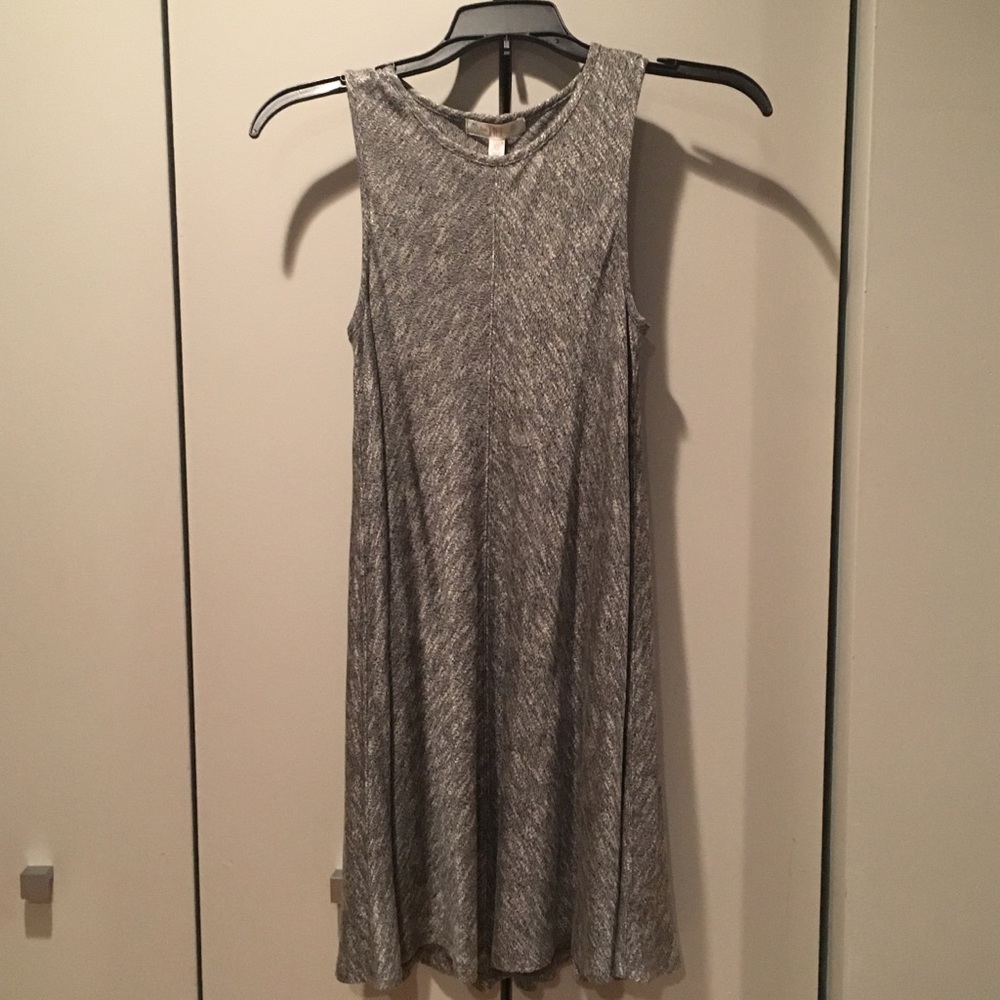 Gray/white dress